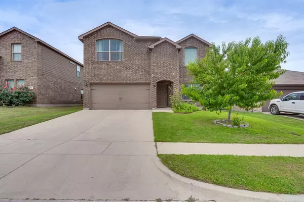 616 Cameron Way, Azle, TX 76020