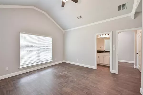 Corsicana, TX 75110,947 W 6th Avenue