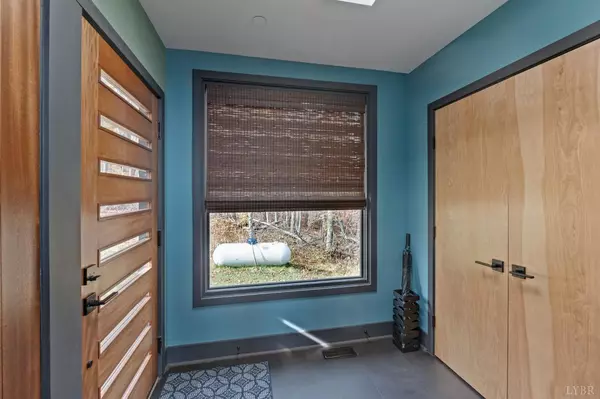 Monroe, VA 24574,122 Indigo RDG