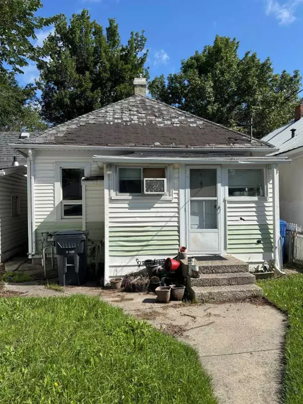 Lethbridge, AB T1H 0J8,1610 3 AVE North