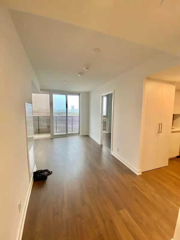 Toronto C06, ON M3H 0E3,30 Tretti WAY #516