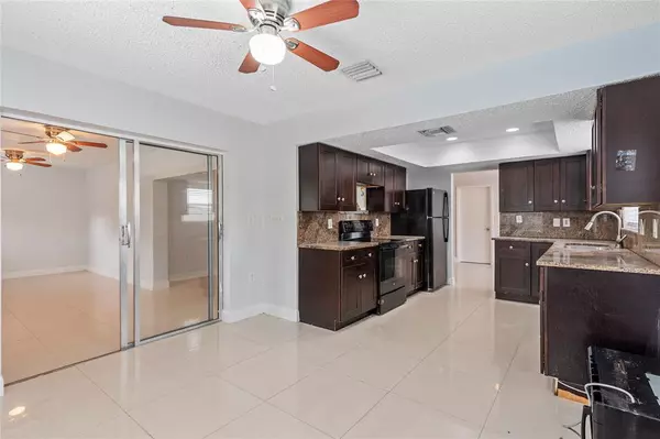 North Lauderdale, FL 33068,842 SW 68th Ave