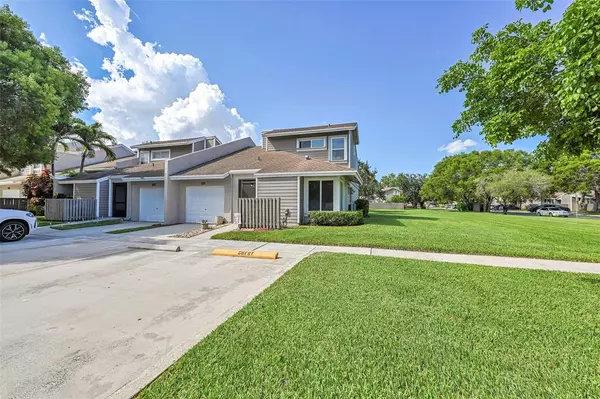 601 Woodgate Ln #E, Sunrise, FL 33326