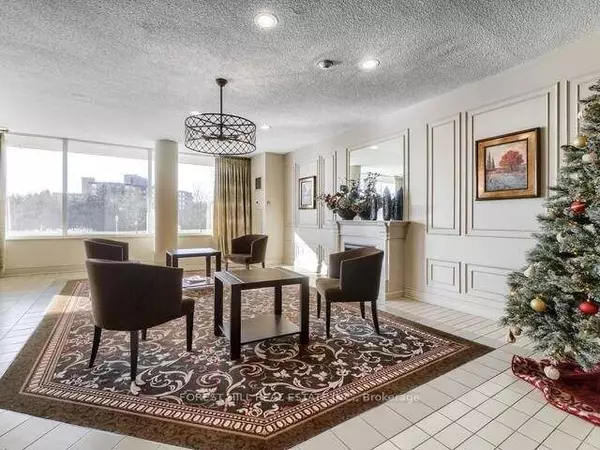 Richmond Hill, ON L4C 8T4,326 Major Mackenzie DR E #308