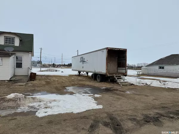 502 & 504 Babington AVENUE W, Melfort, SK S0E 1A0