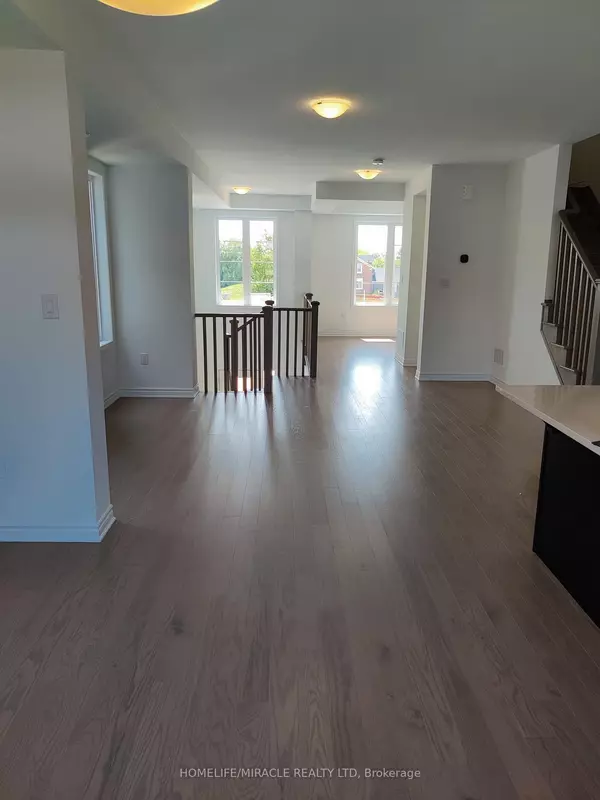 Mississauga, ON L5M 2S7,5202 Viola Desmond DR