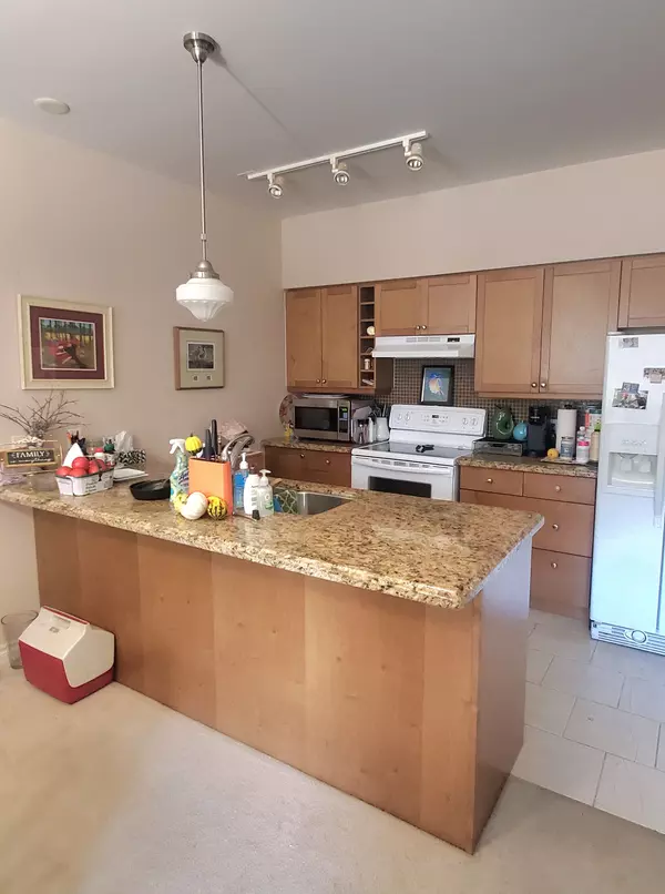 Stratford, ON N5A 0A2,400 Romeo ST N #108