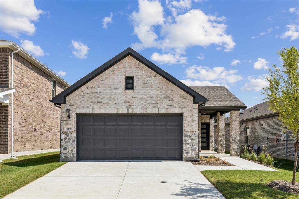 606 Travine Drive, Princeton, TX 75407