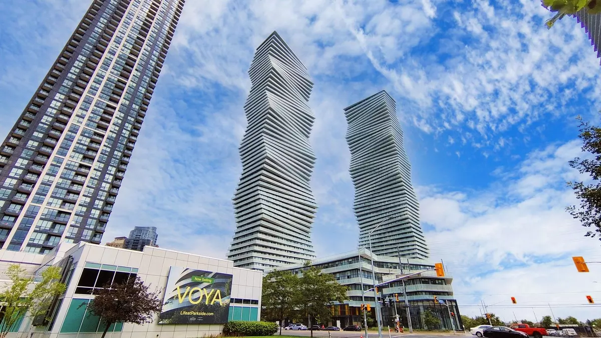 Mississauga, ON L5B 0M3,3900 Confederation Pkwy E #2503