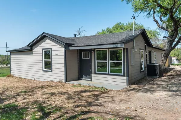 Azle, TX 76020,321 Beverly Road