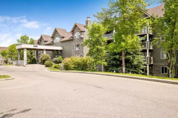 3326 Millrise PT Southwest, Calgary, AB T2Y 3W4