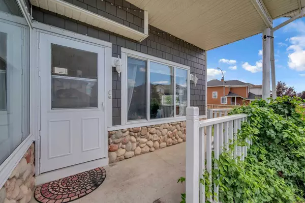 Calgary, AB T3J 4A5,4 Saddlecreek TER NE