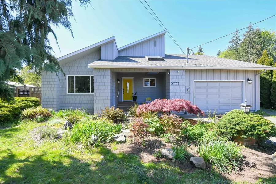 3773 Meredith Dr, Royston, BC V0R 2V0