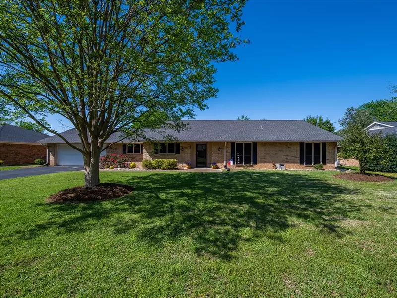 513 Sunnyside Drive, Chandler, TX 75758