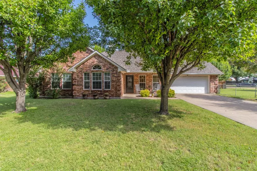 107 Big Bend Boulevard, Waxahachie, TX 75165