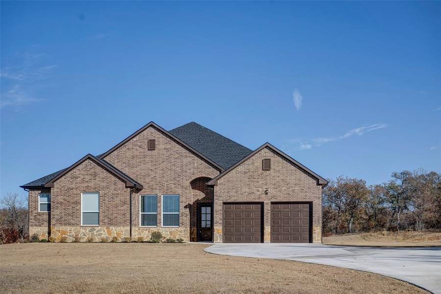 162 Sunset Bay Pointe Court, Chico, TX 76431