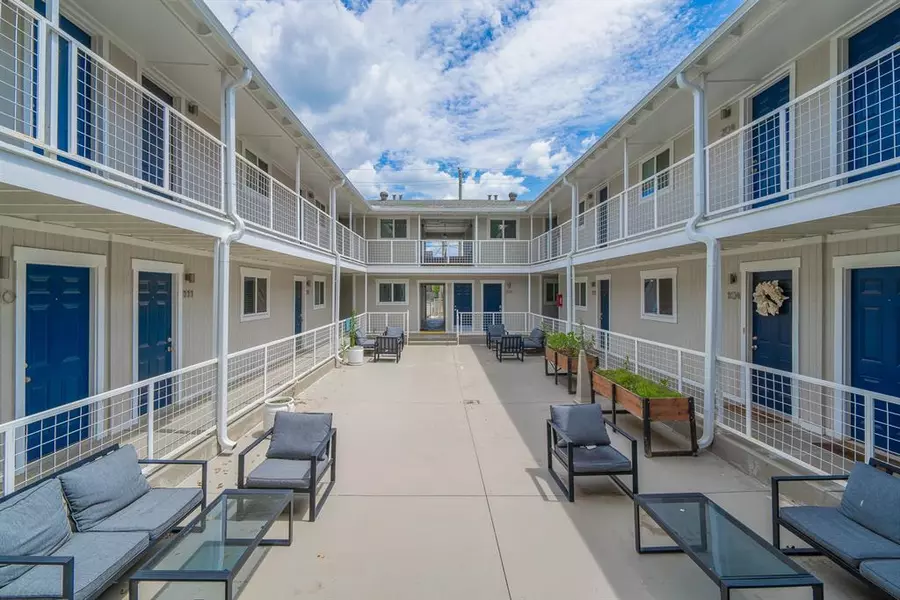4919 San Jacinto Street #204, Dallas, TX 75206