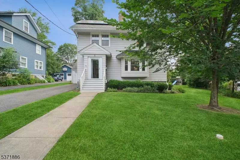 1 Winthrop Pl, Maplewood Twp., NJ 07040