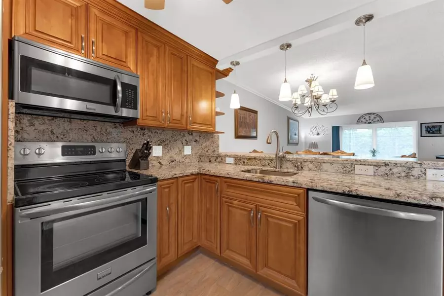 251 NW 76th Ave #102, Margate, FL 33063
