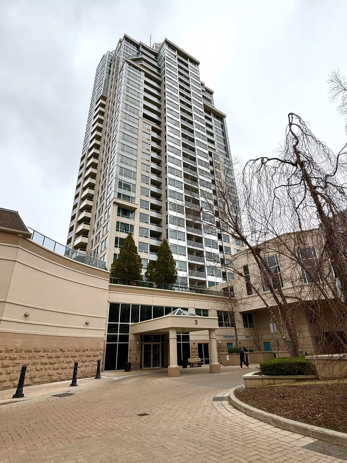 Toronto C15, ON M2K 3C2,3 Rean DR #308