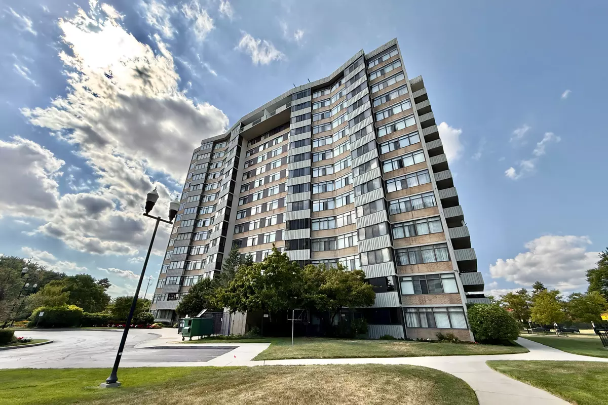 Toronto C07, ON M2R 3K1,1201 Steeles AVE W #501