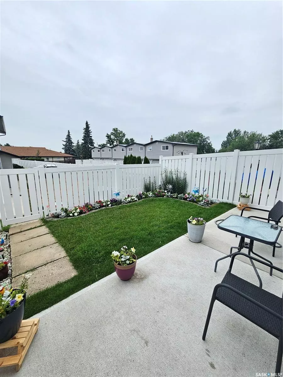 Moose Jaw, SK S6H 3E5,1292 Gordon ROAD #10