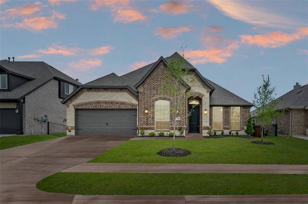 7736 Barley Field Street, Joshua, TX 76058