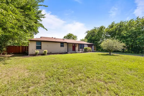 6704 Lavon Drive, Richland Hills, TX 76118