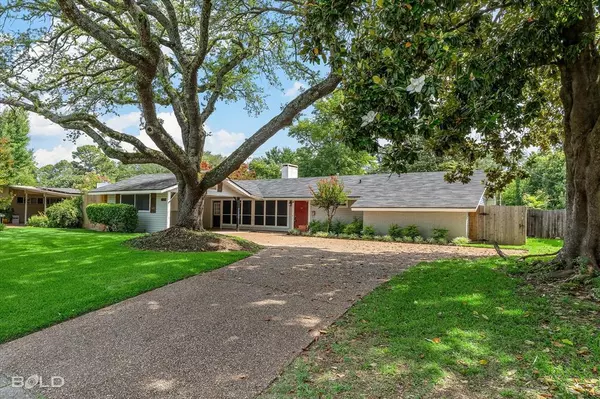 Shreveport, LA 71105,858 River Road