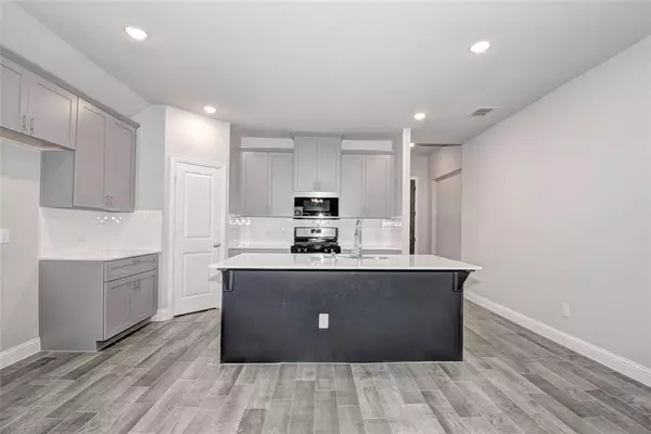 Mckinney, TX 75071,6004 Horsetail Drive