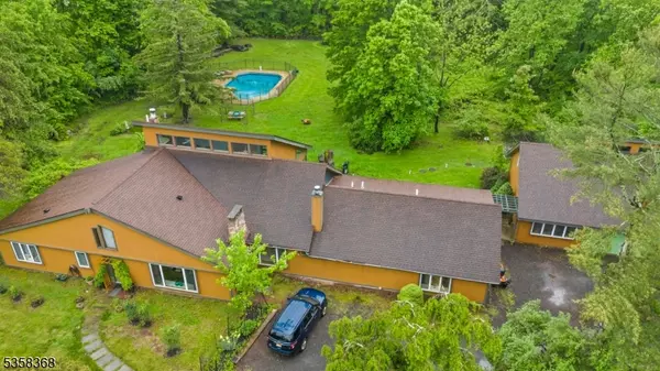 East Amwell Twp., NJ 08525,7 Mountain Rd