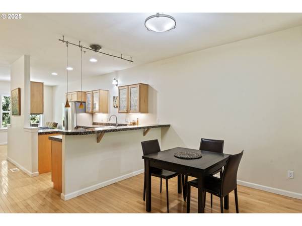 Portland, OR 97219,7909 SW 31ST AVE #6