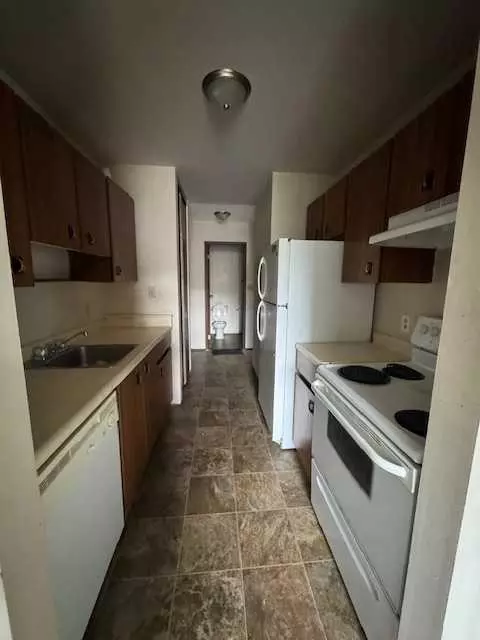 Edson, AB T7E 1P9,1221 Westhaven DR #302B