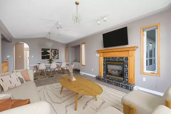Fort Mcmurray, AB T9K 1T2,236 Boisvert PL