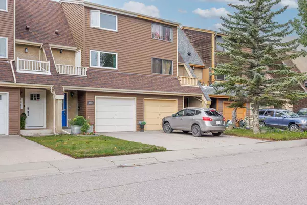 Calgary, AB T3G 1N2,1415 Ranchlands RD Northwest