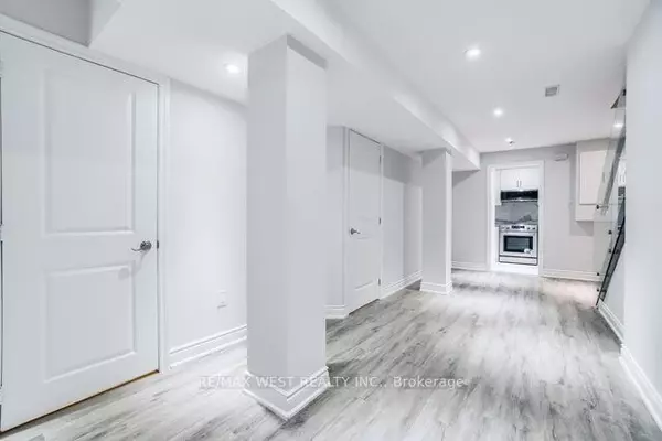 Toronto C03, ON M6C 1P8,63 Belvidere AVE #Bsmt