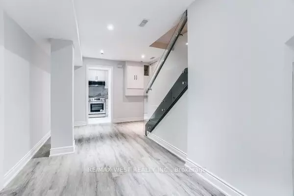 Toronto C03, ON M6C 1P8,63 Belvidere AVE #Bsmt