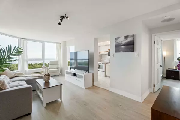 3233 Eglinton AVE E #1707, Toronto E08, ON M1J 3N6