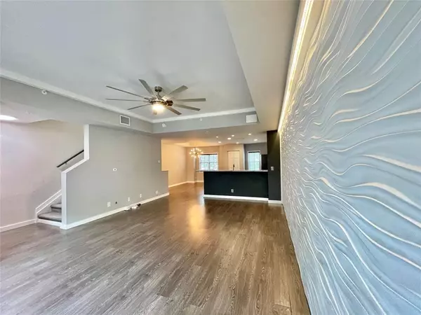 Pompano Beach, FL 33060,621 SW 1st Ave #621