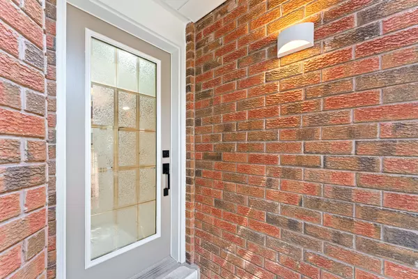 Richmond Hill, ON L4C 0B4,175 Berwick CRES