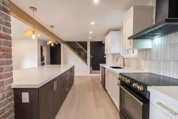 Barrie, ON L4M 1S9,425 Codrington ST