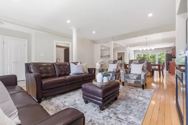 Oakville, ON L6L 2S1,1143 Shaw ST