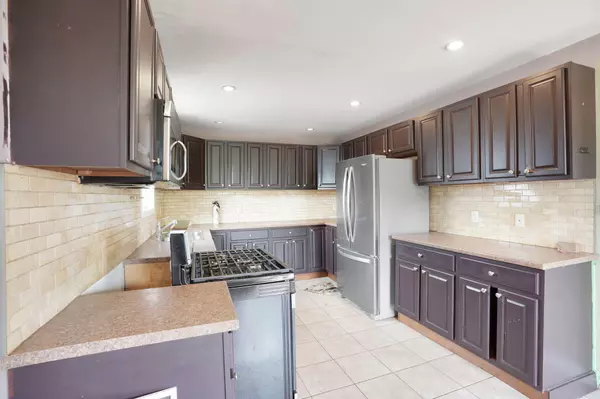 Hamilton, ON L8J 1A3,51 Odessa ST