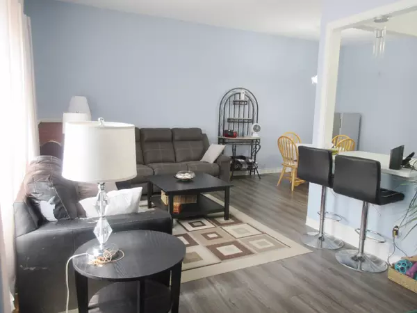 London East, ON N5V 2K1,28 Hawkesbury AVE