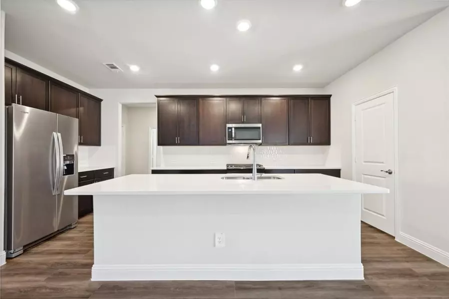 2215 Lone Star Lane, Seagoville, TX 75159