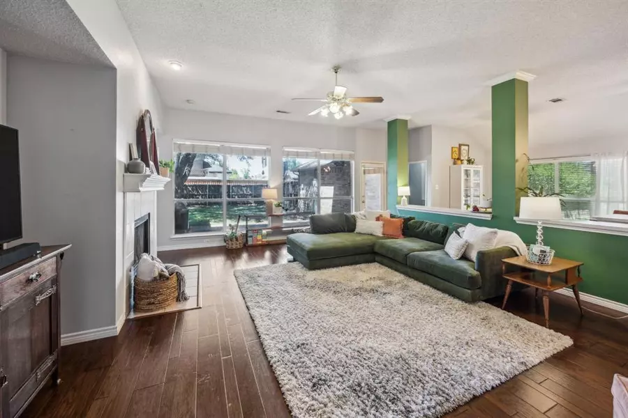 3207 Lakehurst Drive, Mesquite, TX 75181