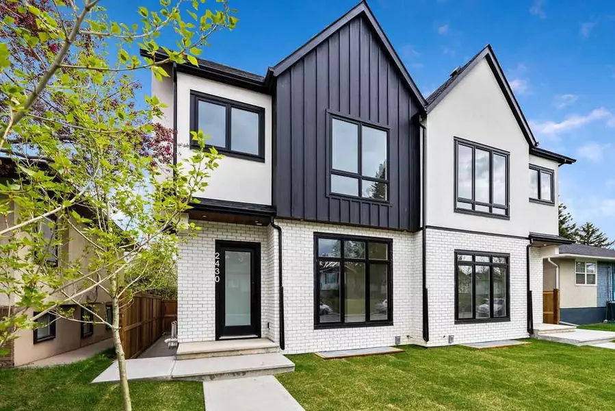 2430 23 ST NW, Calgary, AB T2M 3Y2