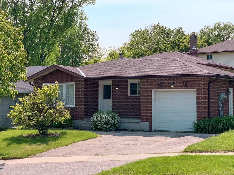109 Biehn DR #Upper, Kitchener, ON N2R 1M6