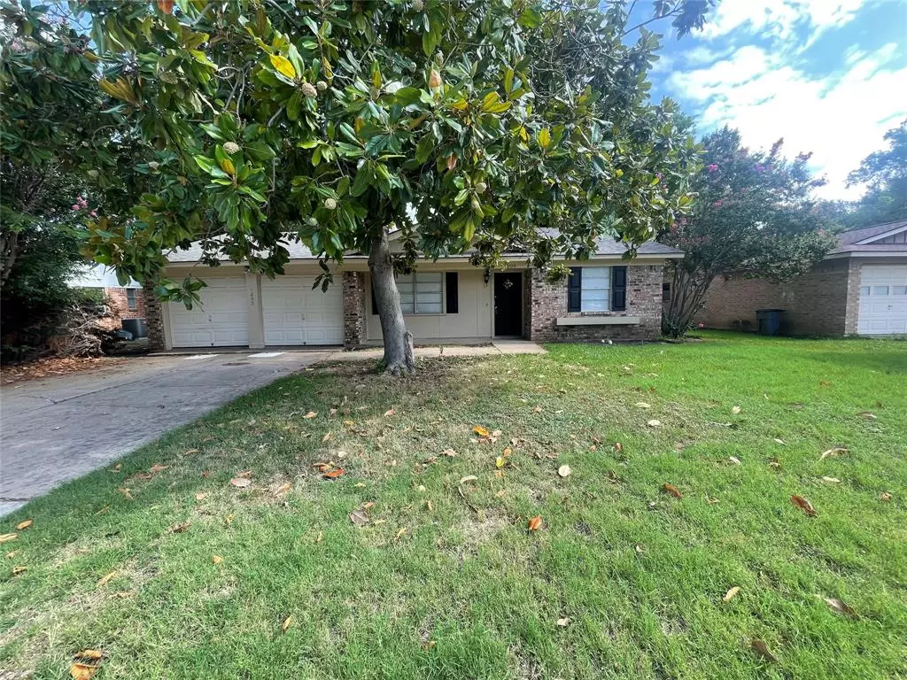 Arlington, TX 76010,1209 Darlene Lane
