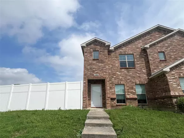 1925 Timber Oaks Drive, Garland, TX 75040